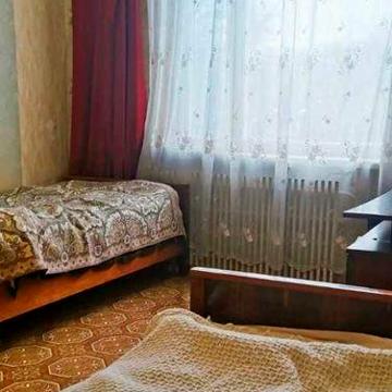 Продам 3комн.квартиру Державинская,метро Спортивная.Левада