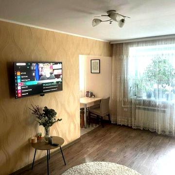 АН Продам 2 комнатную квартиру в Павлограде