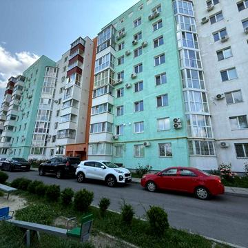 3 кімнатна в центрі Полтави, 90 м кв, середній поверх, інд.опалення ЖК Монастирська 11