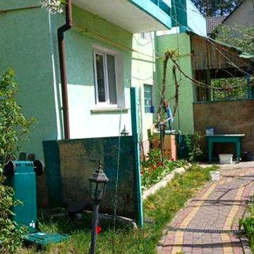 Продам будинок в лісовій частині міста