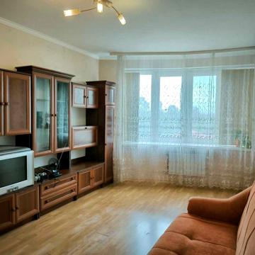 Продам без% 1к квартиру біля м. Житомирська вул, Верховинна 37