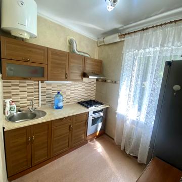 Костанайська вул., 14-Б