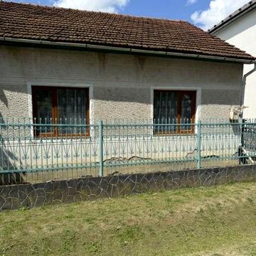 Продається будинок в селі Залужжя