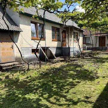 Продається будинок в селі Залужжя