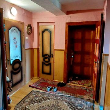 Продам квартиру в  місті Іршава по вулиці Набережна.
