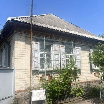 Продам ДОБРОТНИЙ   будинок  РЕЇВКА з окремим подвірʼям