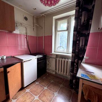 Здам трикімнатну квартиру в районі військового містечка