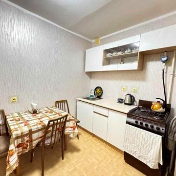 Гната Юри 9а,оренда просторої 1к квартири