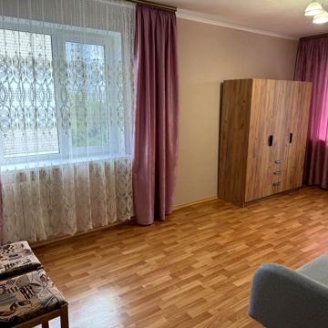 Новгород-Сіверська вул. (Новгородська), 11