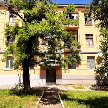 Продам 2-х комн. сталинку на ул. Шкодова Гора