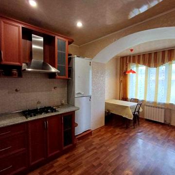 2-комн. полнометражная квартира, р-н пр. Металлургов