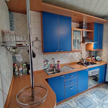 Вітянська вул., 8