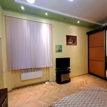 Оренда 1 кімнатної квартири вул. Романа Кучера. Ремонт