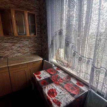 Сдам 1-комнатную квартиру  с\м Класс
