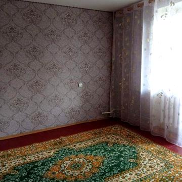 Продається 1 кімнатна квартира в місті Глухові