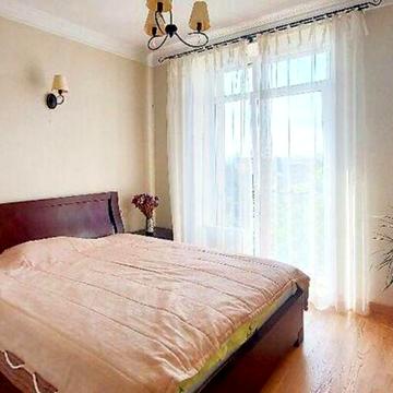 Замковецька вул., 102