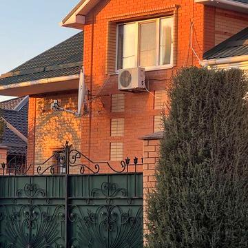 Гарний будинок  Веретенівка