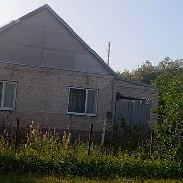 Продам будинок всі питання по телефону і ціна так само