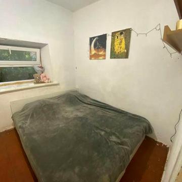 Будинок у селі Воронівка, надалеко від Вознесеньську