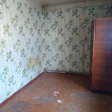 Продам 2 кімнатну квартиру в центрі Диканьки.Перший поверх.В самому це