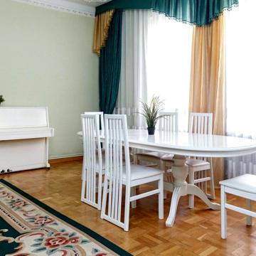 Січових Стрільців вул. (), 13