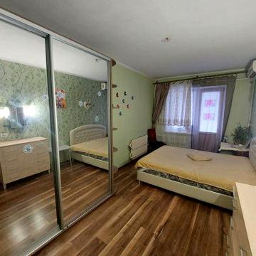 Продам 4 комн квартиру в Хортицком районе