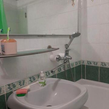 Здам 2кім.кввртиру по Вулиці Чорних Запорожців 60 а.