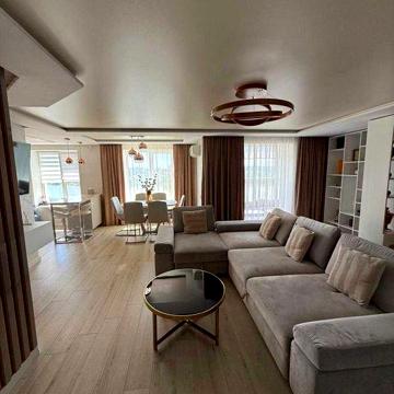 Дизайнерська квартира 125 м.кв.
