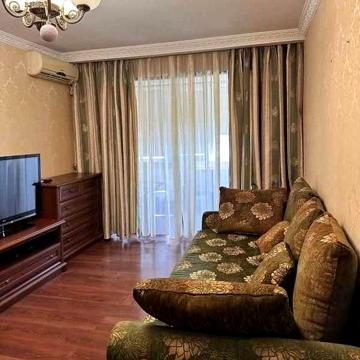 Здається 1-кімнатна квартира по вул. Сонячна Набережна, 44