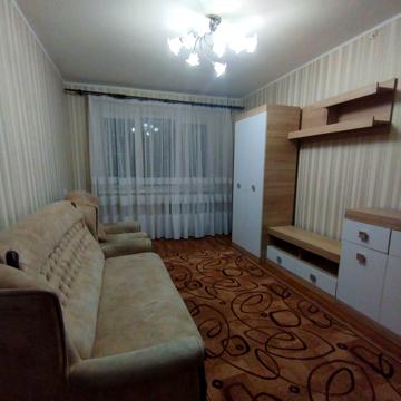 Героїв Крут вул. (Валентини Терешкової), 28