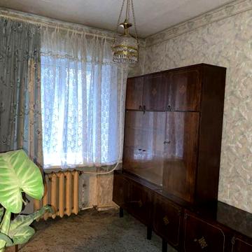 Продам двокімнатну квартиру. Вул. Українська