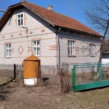 Продам житловий будинок с.Болозів
