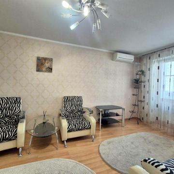 Продам 1 к квартири  42 м² Грушевського 13