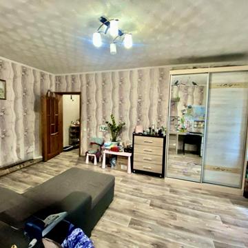 Продам 2х кімнатну квартиру.2й прверх.