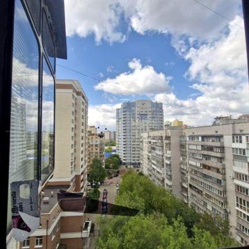 Продам 3к квартиру в Броварах район термінала вул Симона Петлюри