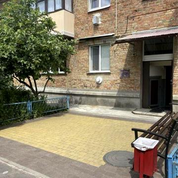 Продам квартиру у селищі Козельщина