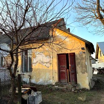 Будинок квартирного типу