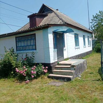 Продається затишний будинок.