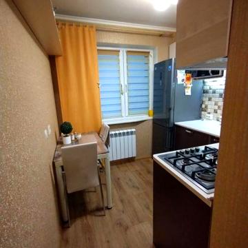 Продам 2 комнатную оборудованную квартиру ул Бригады Хартия/Рыбылко 15