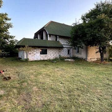 Продам будинок в Брусилові