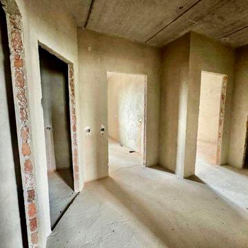 Продається 3-кімнатна квартира. Чортків