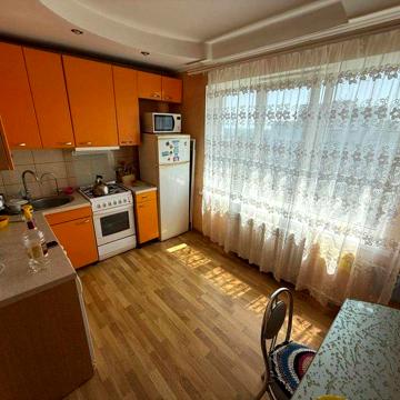 Продается 2-х комн. квартира с ремонтом на Правом Берегу 51 кв.м