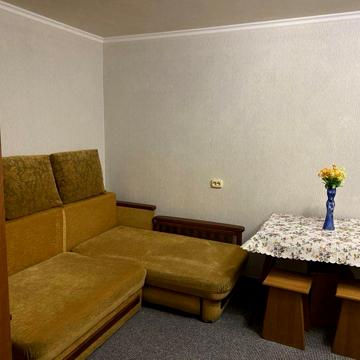 Продам квартиру Михайла Донця 26