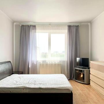 Продаж 1 кім. квартири з ремонтом (вул. Дж.Вашингтона, 4в)