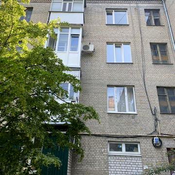 В продажі 2х.кімн.квартира(сталінка)