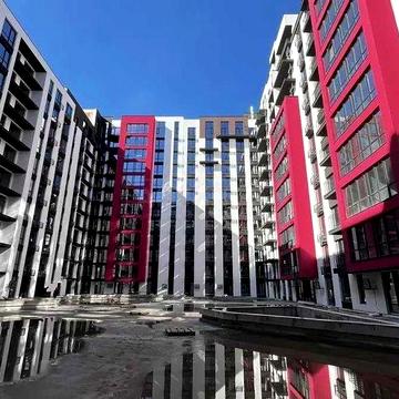 продаж 1кімнатної квартири в готовому будинку, з Басейном на даху ЖК Манхеттан ап