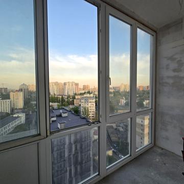 Середньофонтанська вул., 35