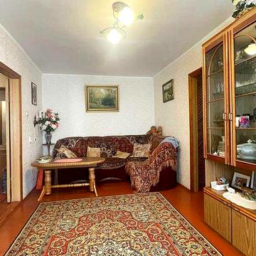 Продажа квартиры на Мореходной. Заходи и живи! Третий этаж