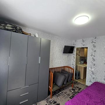 Університетський проспект, 21