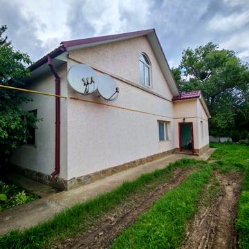 Здається 2к квартира, в самому центрі Садгори